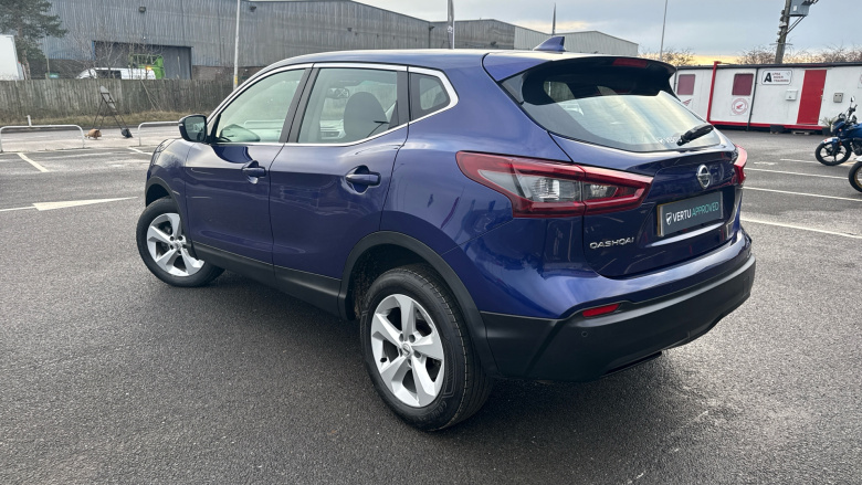 Nissan Qashqai 1.3 DiG-T Acenta Premium 5dr Petrol Hatchback